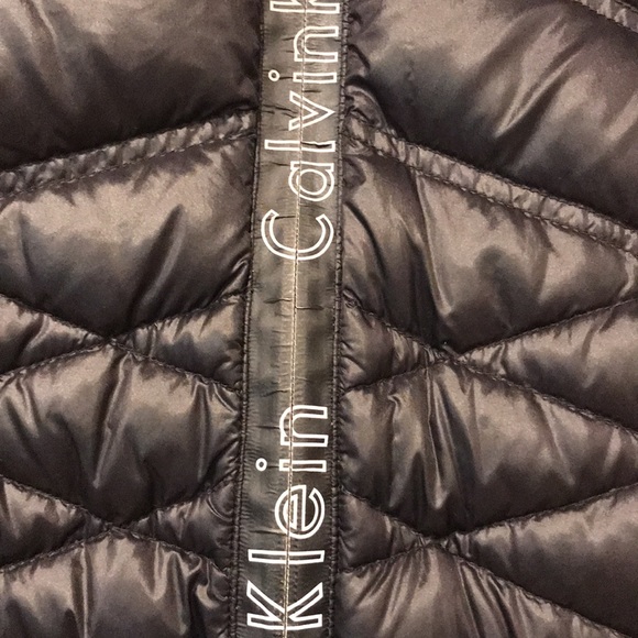 🌨CALVIN KLEIN LIGHT DOWN JACKET - Picture 2 of 9